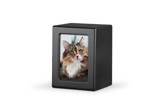 Classic Photo Urn